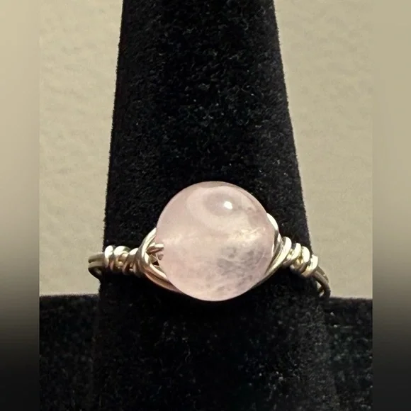 Ring - size 7.25 - wire wrapped palest pink round glass stone. New! Never worn - Picture 4 of 9